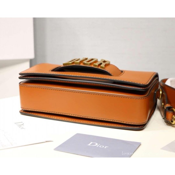 DIOR DIO(R)EVOLUTION FLAP BAG camel/gold