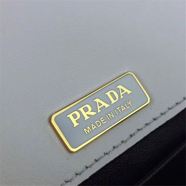 Prada Animalier Lion Head 20cm Bag 1BD089 Calfskin Leather Fall Winter 2017 Bag Collection White Black