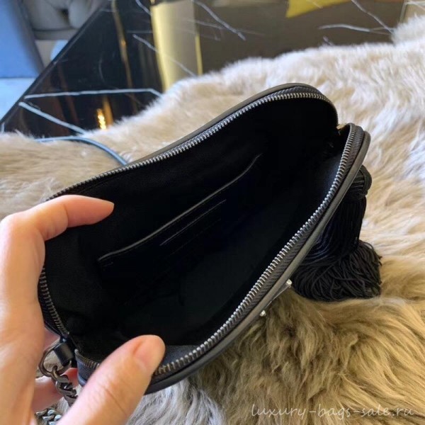Saint Laurent Monogram Heart Cross Body Bag in Smooth Leather 540694 Black 2018