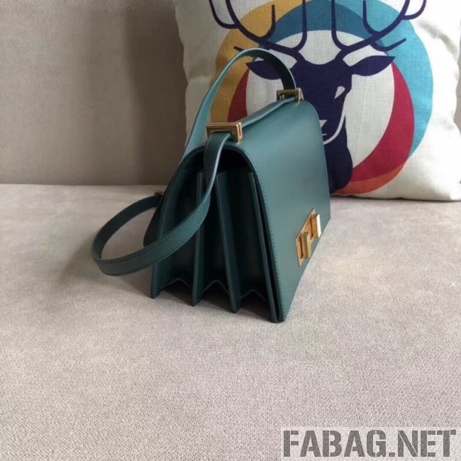 Saint Laurent Domino Medium in Smooth Leather 5387910 Green 2018 (A-8111308 )