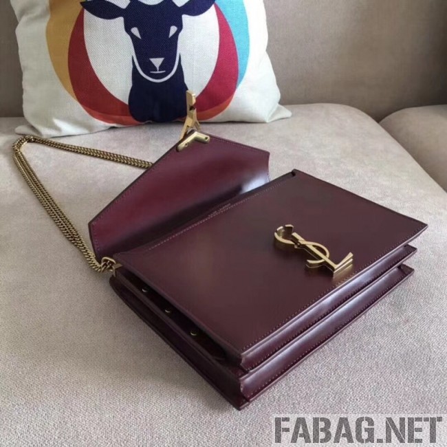 Saint Laurent Cassandra Monogram Clasp Bag in Smooth Leather 5327500 Burgundy 2018 (A-8111312 )