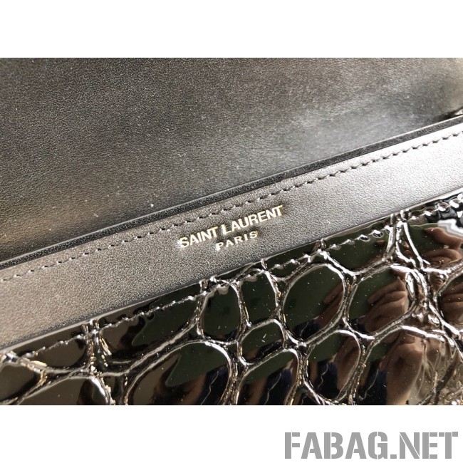 Saint Laurent Cassandra Bag with Monogram Slider in Tortoise Embossed Patent Leather 532750 Black 2019 (KTS-9021840 )